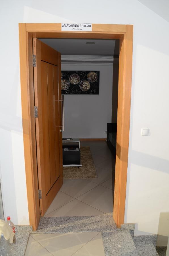 Apartamento Terra Branca Praia Exterior foto